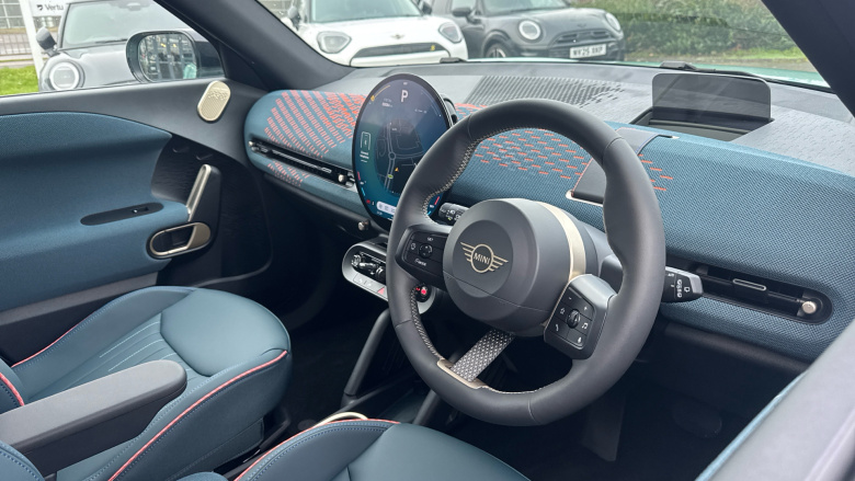 MINI Aceman 135kW E Classic 43kWh 5dr Auto Electric Hatchback